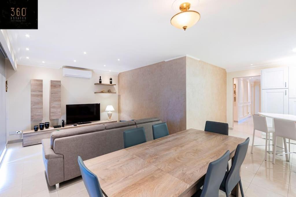 One Of A Kind, Seafront Property In St Georges Bay By 360 Estates San Ġiljan Exterior foto